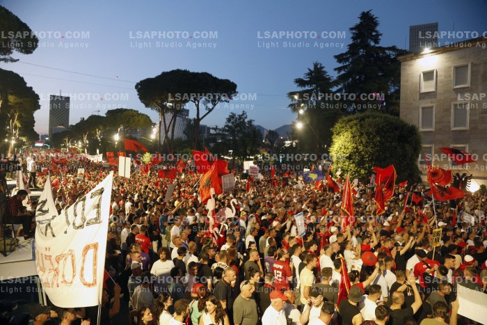 Protesta e Qytetareve para Kryeministrise ne Diten e 35