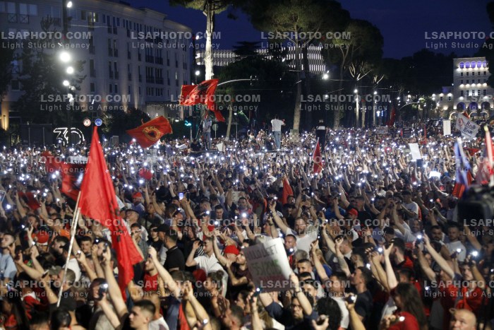 Protesta e Qytetareve para Kryeministrise ne Diten e 35