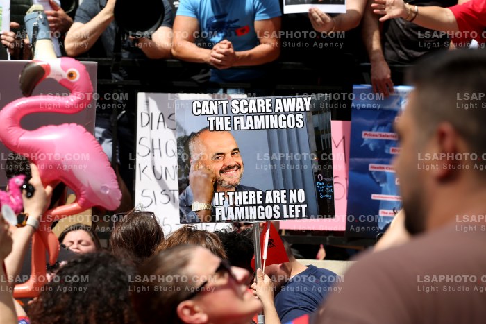 Proteste ne New York per Zvernecin