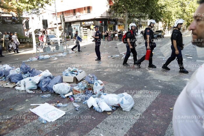 Dita e 46 e Protestes