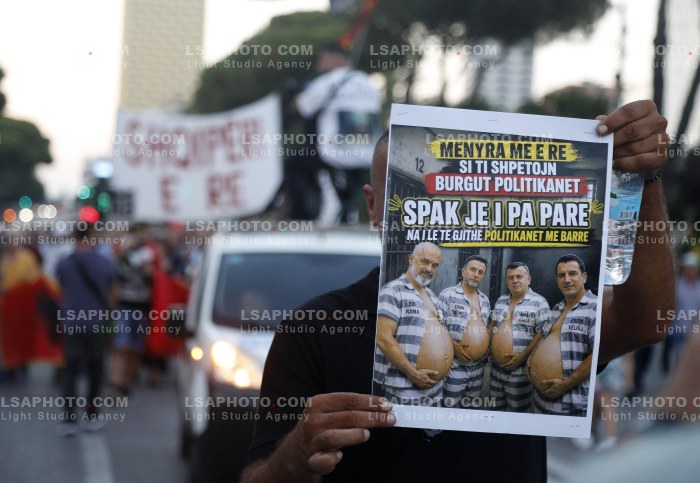 DAY 65 OF THE PROTESTS IN FRONT OF PM OFFICE