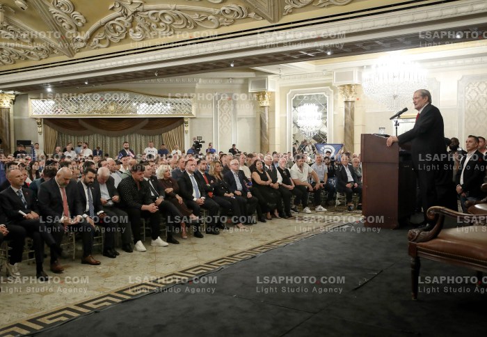 Berisha Takon Perfaqesues te Diaspores ne SHBA