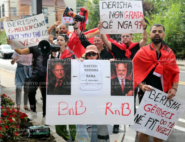 ALBANIANS PROTEST IN NEW JERSEY