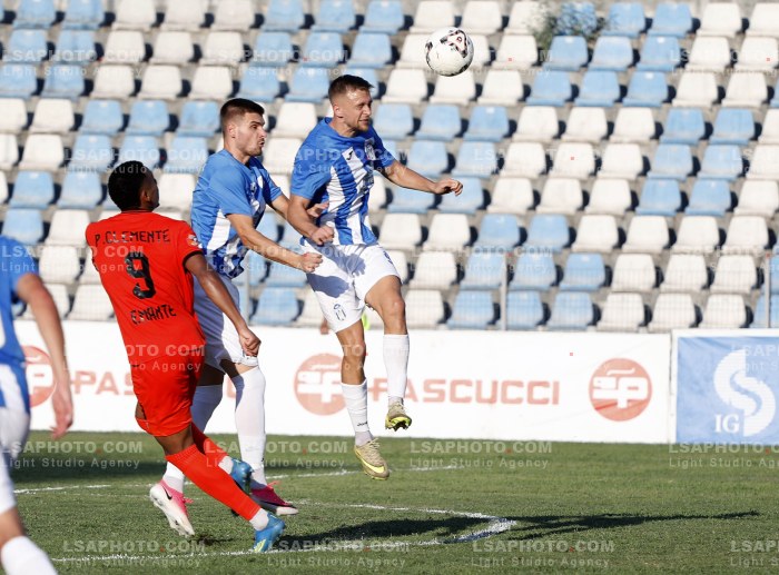 Futboll Tirana - Vora