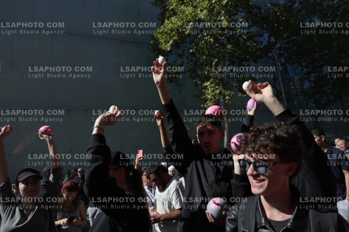 Proteste Prane Parlamentit