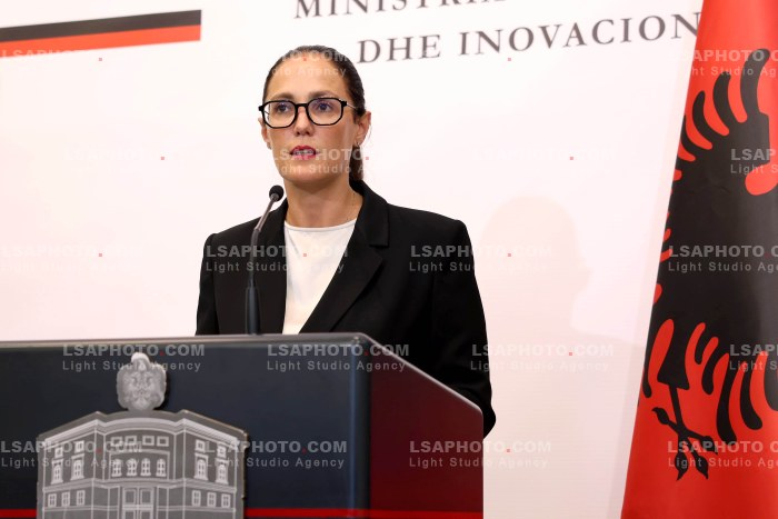 Delina Ibrahimaj Konference Shtypi per Treguesit e Ekonomise Shqiptare
