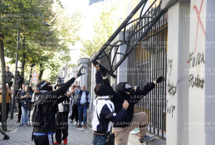 Protesta e Thirrur nga Studentet ne Tirane