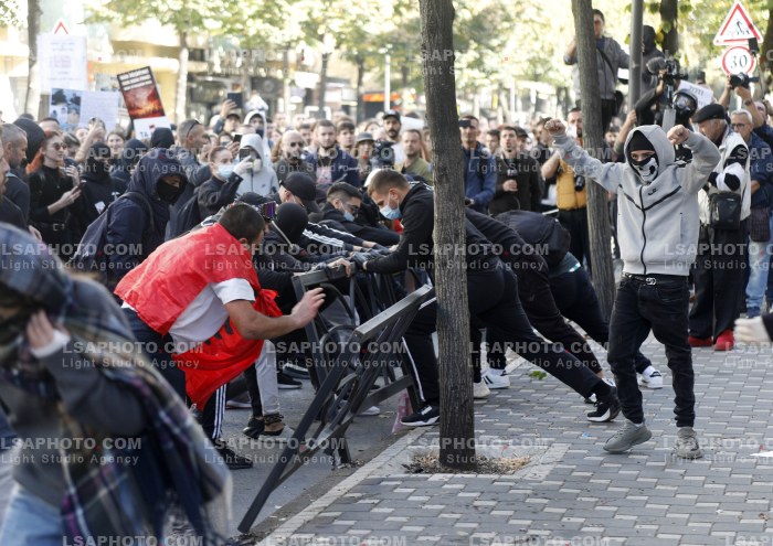 Protesta e Thirrur nga Studentet ne Tirane
