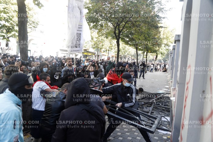 Protesta e Thirrur nga Studentet ne Tirane