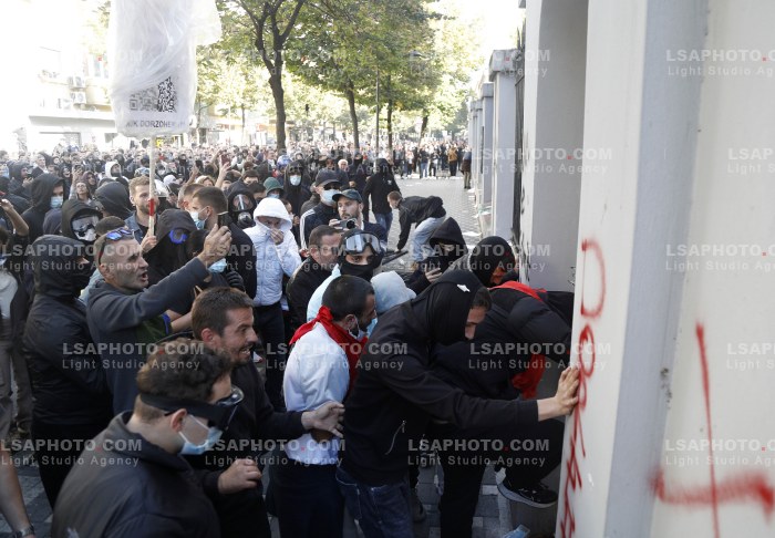 Protesta e Thirrur nga Studentet ne Tirane