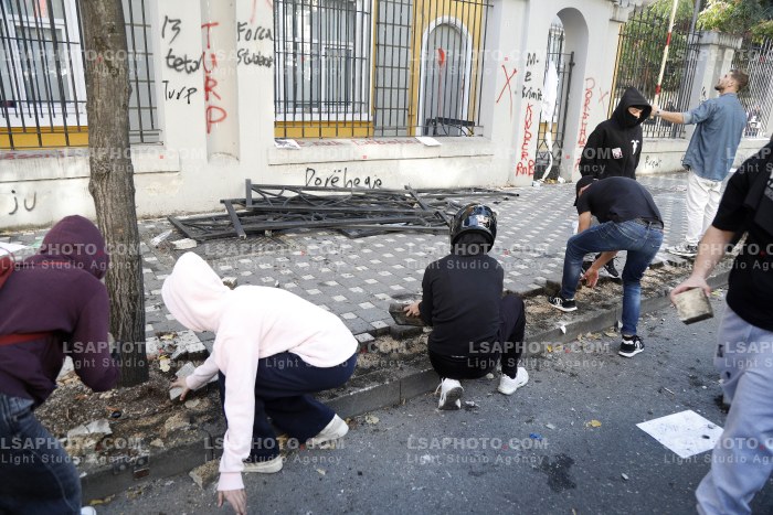 Protesta e Thirrur nga Studentet ne Tirane