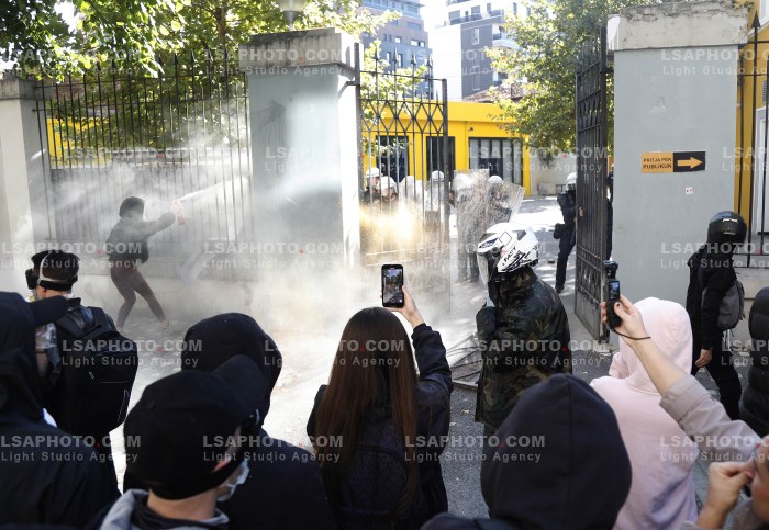 Protesta e Thirrur nga Studentet ne Tirane