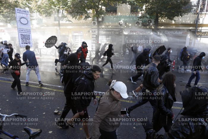 Protesta e Thirrur nga Studentet ne Tirane