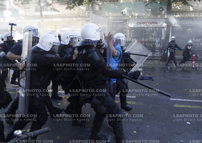 Protesta e Thirrur nga Studentet ne Tirane