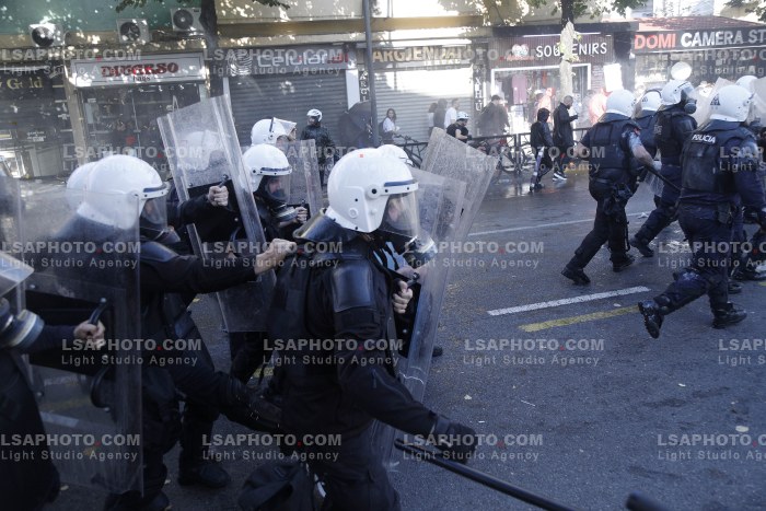 Protesta e Thirrur nga Studentet ne Tirane
