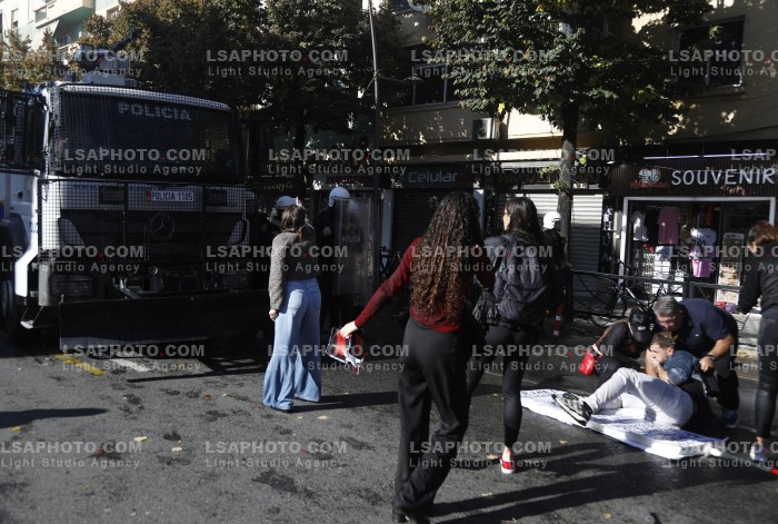 Protesta e Thirrur nga Studentet ne Tirane