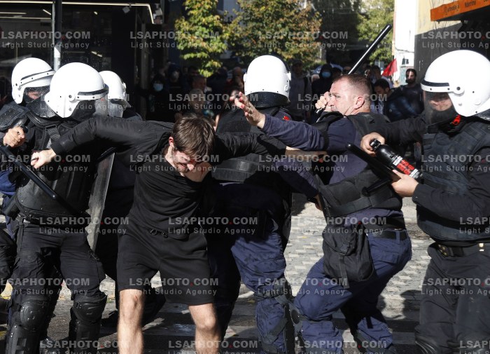 Protesta e Thirrur nga Studentet ne Tirane
