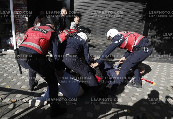 Protesta e Thirrur nga Studentet ne Tirane