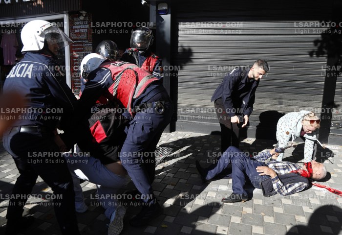 Protesta e Thirrur nga Studentet ne Tirane