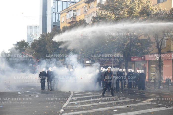 Protesta e Thirrur nga Studentet ne Tirane