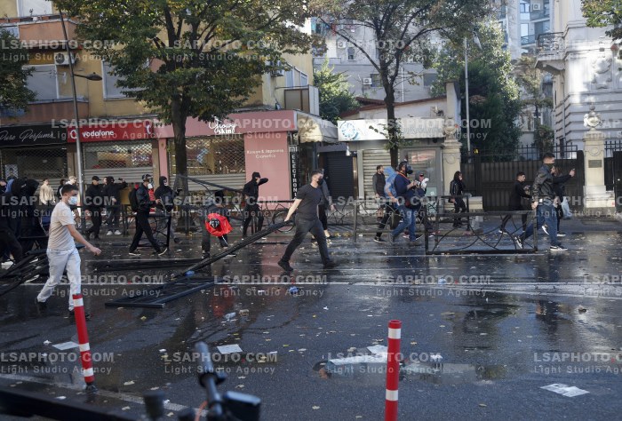 Protesta e Thirrur nga Studentet ne Tirane