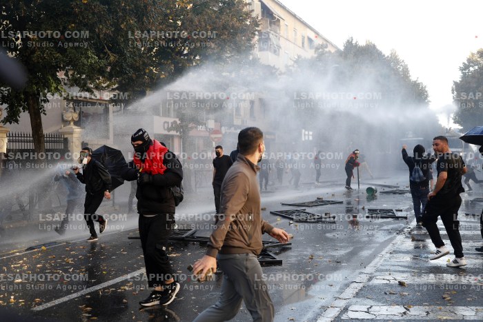 Protesta e Thirrur nga Studentet ne Tirane
