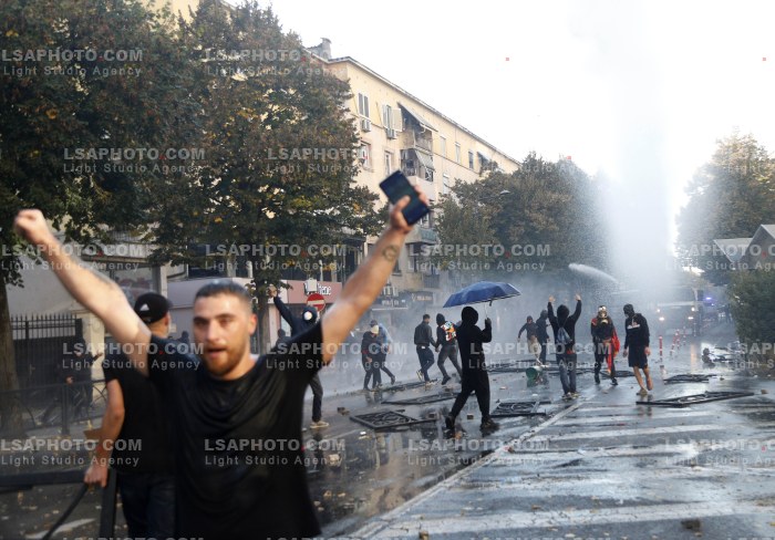 Protesta e Thirrur nga Studentet ne Tirane