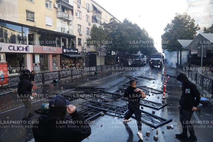 Protesta e Thirrur nga Studentet ne Tirane