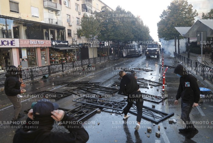 Protesta e Thirrur nga Studentet ne Tirane