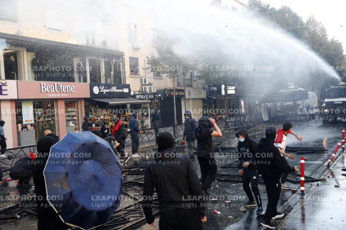 Protesta e Thirrur nga Studentet ne Tirane