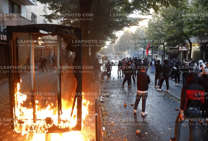 Protesta e Thirrur nga Studentet ne Tirane