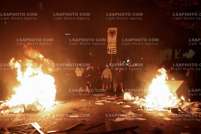Protesta e Thirrur nga Studentet ne Tirane