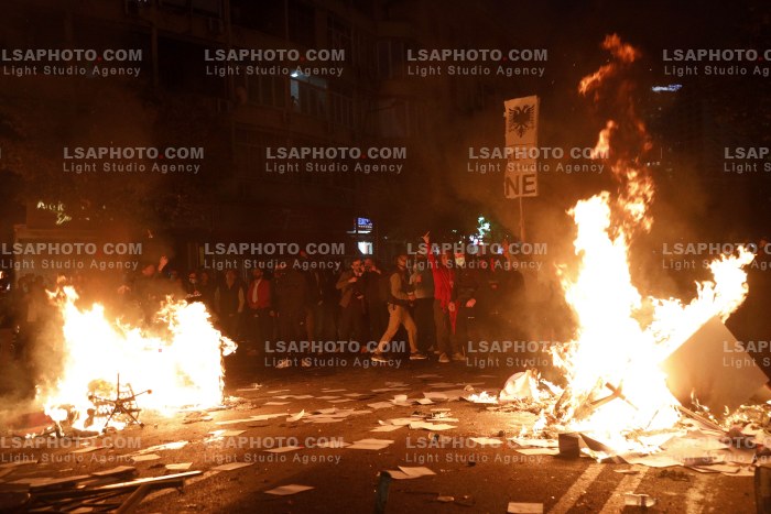 Protesta e Thirrur nga Studentet ne Tirane
