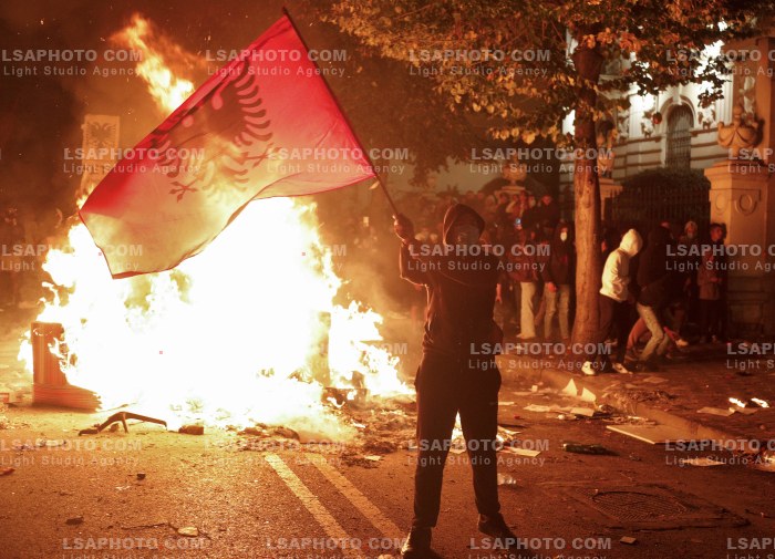 Protesta e Thirrur nga Studentet ne Tirane