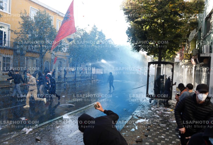 Dita e Dyte e Protestes se Thirrur nga Studentet ne Tirane