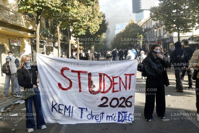 Dita e Dyte e Protestes se Thirrur nga Studentet ne Tirane