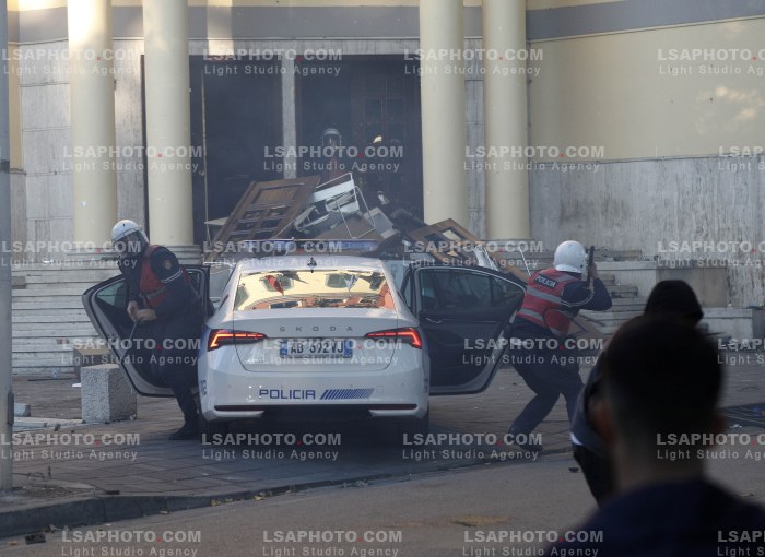 Dita e Dyte e Protestes se Thirrur nga Studentet ne Tirane