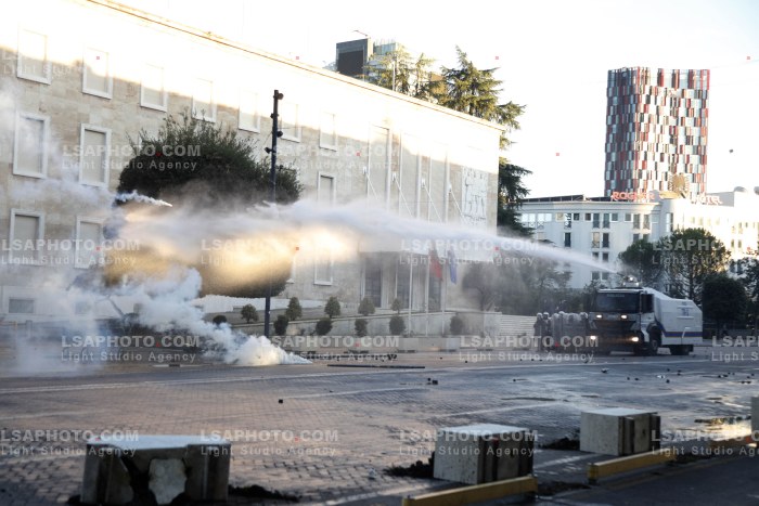 Dita e Dyte e Protestes se Thirrur nga Studentet ne Tirane