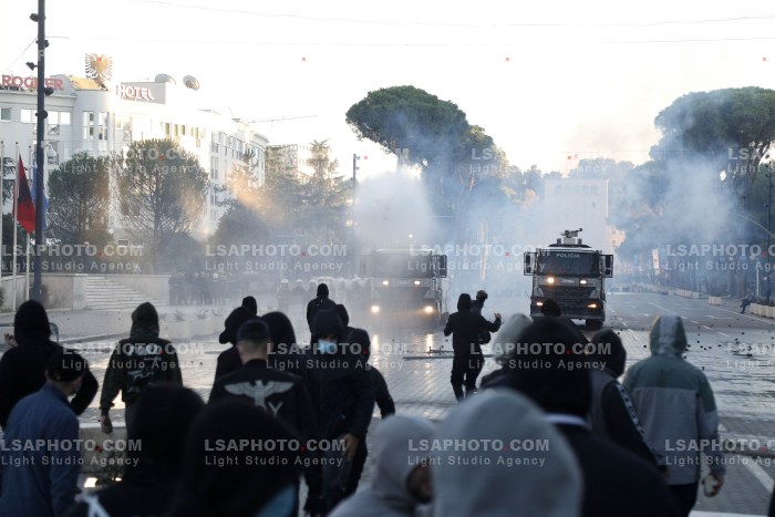 Dita e Dyte e Protestes se Thirrur nga Studentet ne Tirane