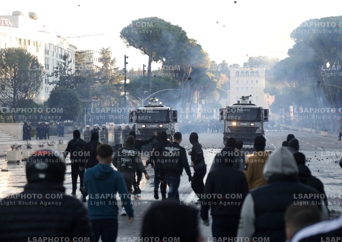 Dita e Dyte e Protestes se Thirrur nga Studentet ne Tirane