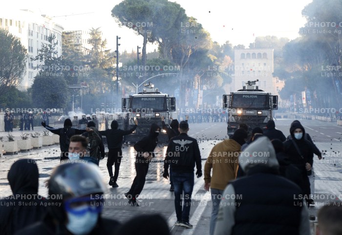 Dita e Dyte e Protestes se Thirrur nga Studentet ne Tirane