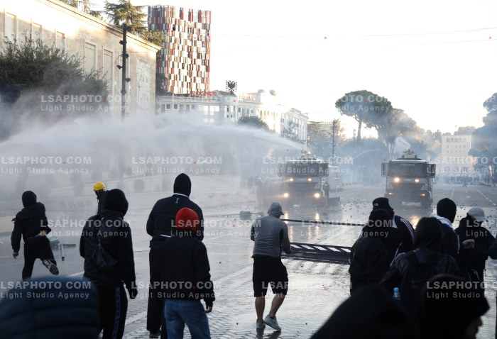 Dita e Dyte e Protestes se Thirrur nga Studentet ne Tirane