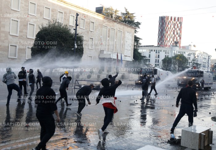 Dita e Dyte e Protestes se Thirrur nga Studentet ne Tirane