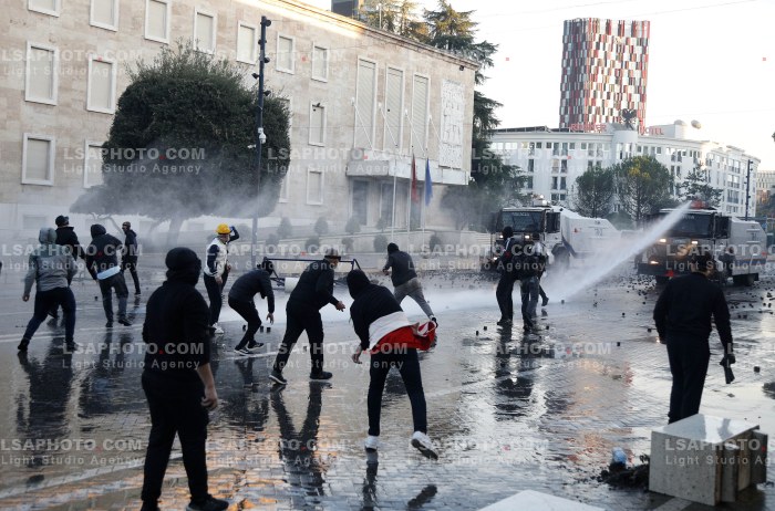 Dita e Dyte e Protestes se Thirrur nga Studentet ne Tirane