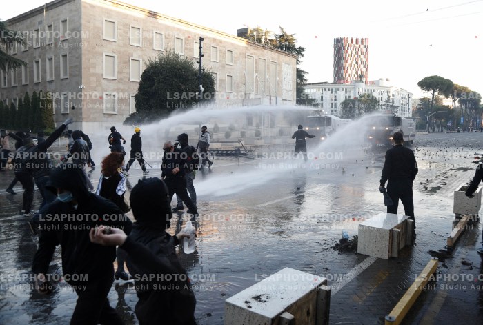 Dita e Dyte e Protestes se Thirrur nga Studentet ne Tirane