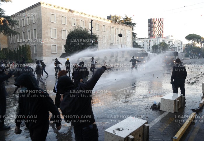 Dita e Dyte e Protestes se Thirrur nga Studentet ne Tirane