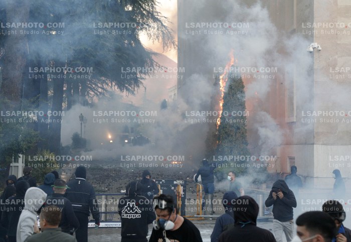 Dita e Dyte e Protestes se Thirrur nga Studentet ne Tirane