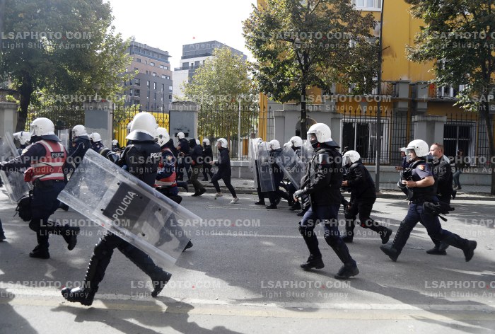 Dita e Trete e Protestes se Thirrur nga Studentet ne Tirane