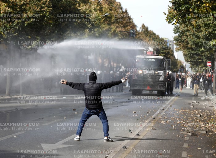 Dita e Trete e Protestes se Thirrur nga Studentet ne Tirane