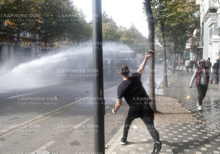 Dita e Trete e Protestes se Thirrur nga Studentet ne Tirane